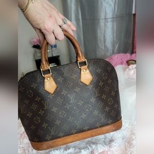Authentic LV